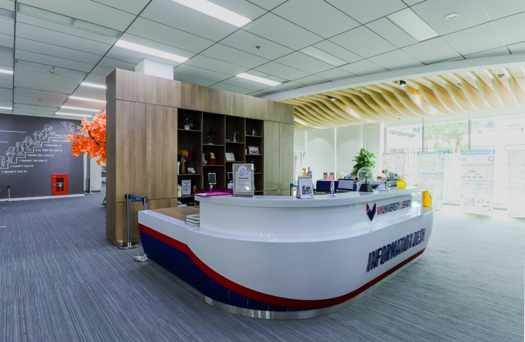 Bright and contemporary office reception area with a welcoming ambiance.